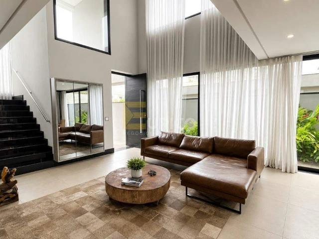 Casa / Sobrado em Condomínio para Venda em Valinhos/SP Vila Santana 4 Quartos
