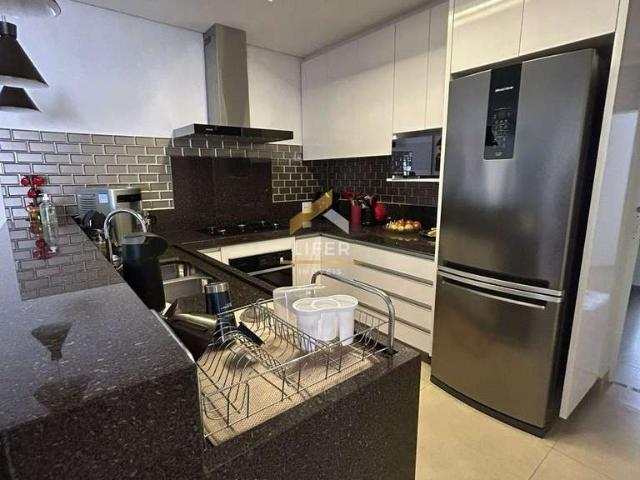 Casa / Sobrado em Condomínio para Venda em Valinhos/SP Villa Lombarda 4 Quartos