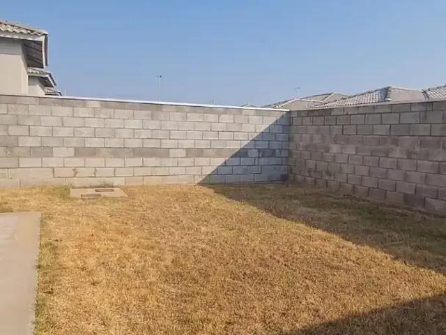 Casa / Sobrado em Condomínio para Venda em Várzea Grande/MT Chapéu do Sol 2 Quartos