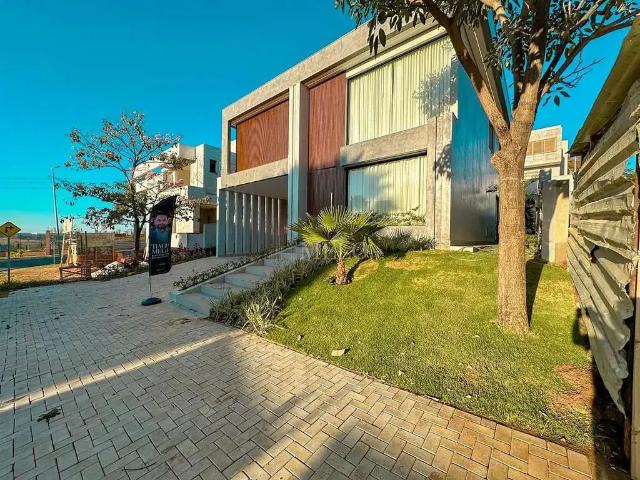 Casa / Sobrado em Condomínio para Venda em Vespasiano/MG Alphaville 4 Quartos