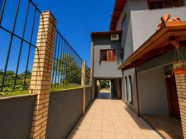 Casa / Sobrado em Condomínio para Venda em Viamão/RS São Lucas 4 Quartos