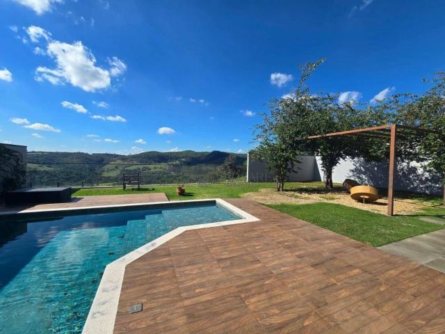 Casa / Sobrado em Condomínio para Venda em Vinhedo/SP Condomínio Campo de Toscana 4 Quartos