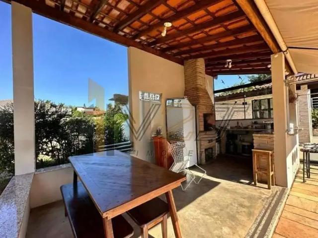 Casa / Sobrado em Condomínio para Venda em Vinhedo/SP Condomínio Vista Alegre 4 Quartos