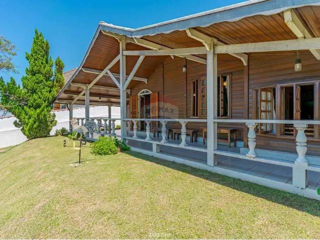 Casa / Sobrado em Condomínio para Venda em Vinhedo/SP Marambaia 3 Quartos