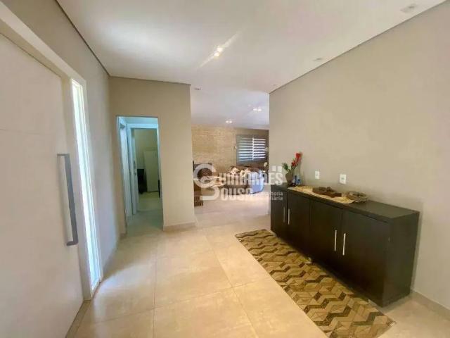 Casa / Sobrado em Condomínio para Venda em Vinhedo/SP Marambaia 4 Quartos