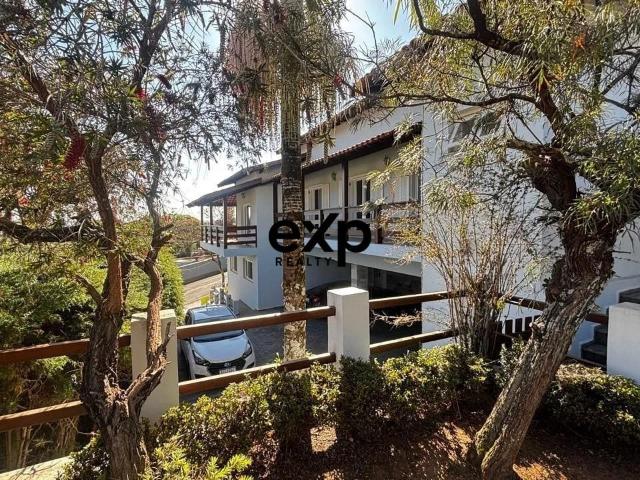 Casa / Sobrado em Condomínio para Venda em Vinhedo/SP Marambaia 4 Quartos