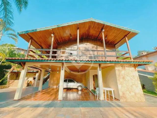 Casa / Sobrado em Condomínio para Venda em Vinhedo/SP Marambaia 5 Quartos