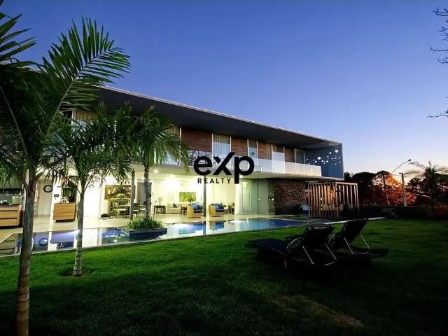 Casa / Sobrado em Condomínio para Venda em Vinhedo/SP Marambaia 6 Quartos
