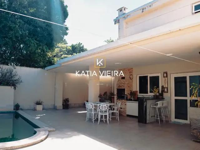 Casa / Sobrado em Condomínio para Venda em Vitória/ES Mata da Praia 3 Quartos
