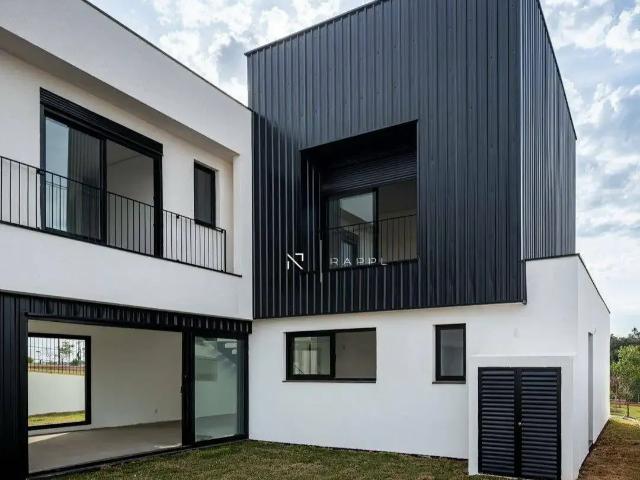Casa / Sobrado em Condomínio para Venda em Votorantim/SP Alphaville Nova Esplanada 4 Quartos