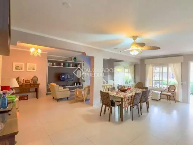 Casa / Sobrado em Condomínio para Venda em Xangri Lá/RS Marina 4 Quartos