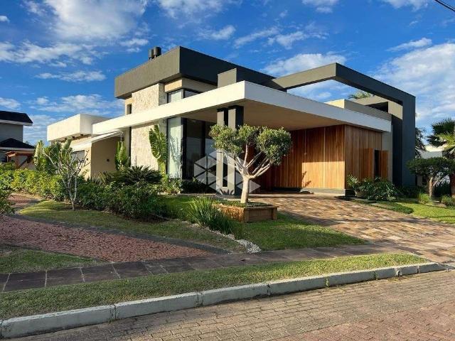 Casa / Sobrado em Condomínio para Venda em Xangri Lá/RS Centro 4 Quartos