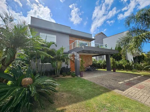 Casa / Sobrado em Condomínio para Venda em Xangri Lá/RS Centro 3 Quartos