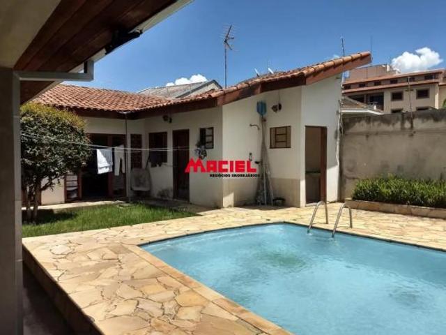 Casa Sobrado em São José dos Campos