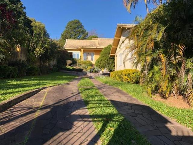 Casa Sobrado em terreno com 1800m2 em Ipanema Porto Alegre/RS