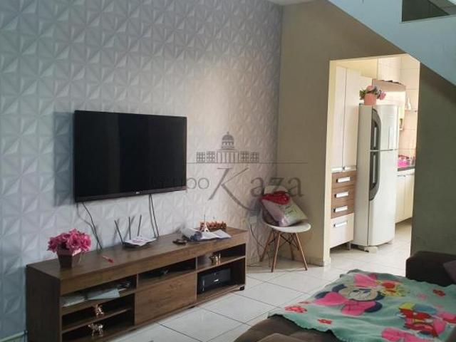 Casa Sobrado Jardim Nova Esperança 68m² 2 Dormitórios Aceita Permuta