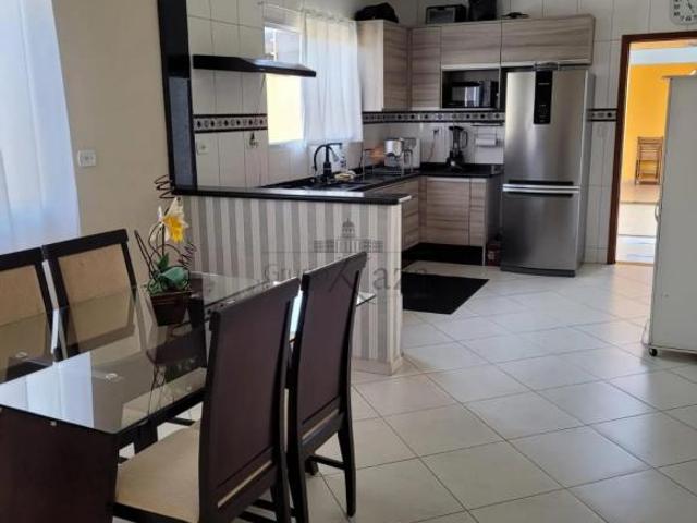 Casa Sobrado Jardim Oriente 3 Dormitórios 145m²