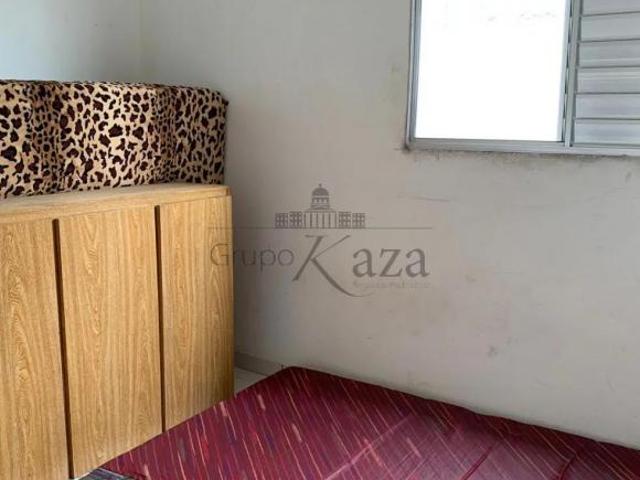 Casa Sobrado Jardim Cruzeiro do Sul 5 Dormitórios 143m²