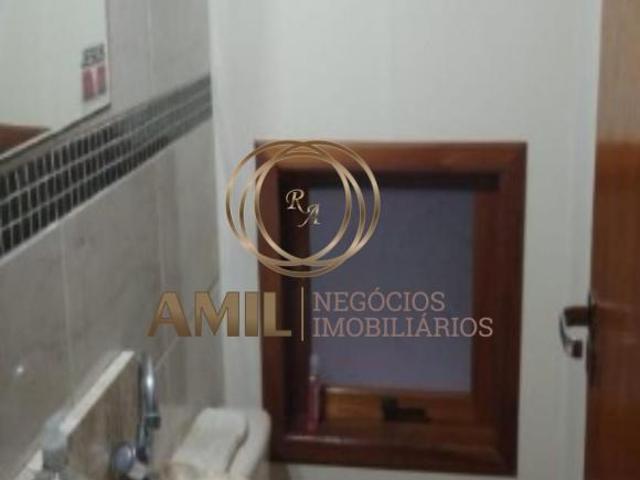 Casa Sobrado / Jardim das Industrias / 03 dormitórios com 01 Suíte / 154m² / São José dos Campos