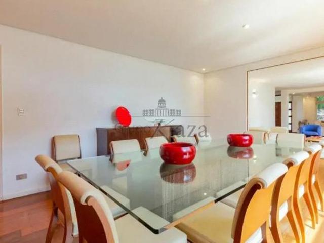Casa Sobrado Jardim Luzitânia 5 Dormitórios 453m²