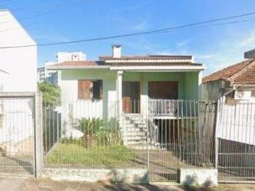 Casa sobrado no bairro Vila Ipiranga de 4 dormitórios e 2 vagas