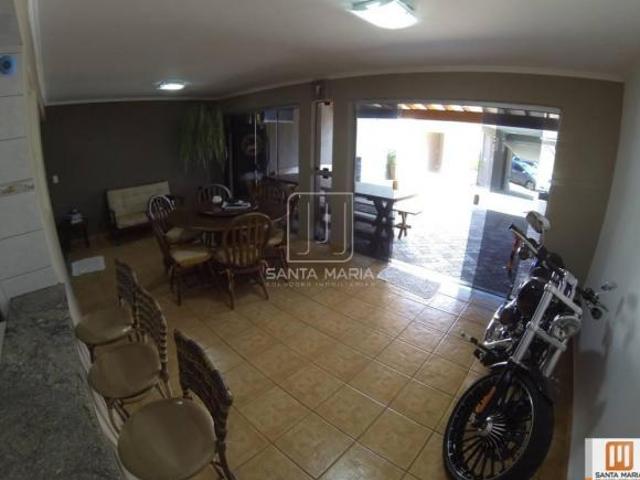 Casa sobrado na rua 2 dormitórios, cozinha planejada
