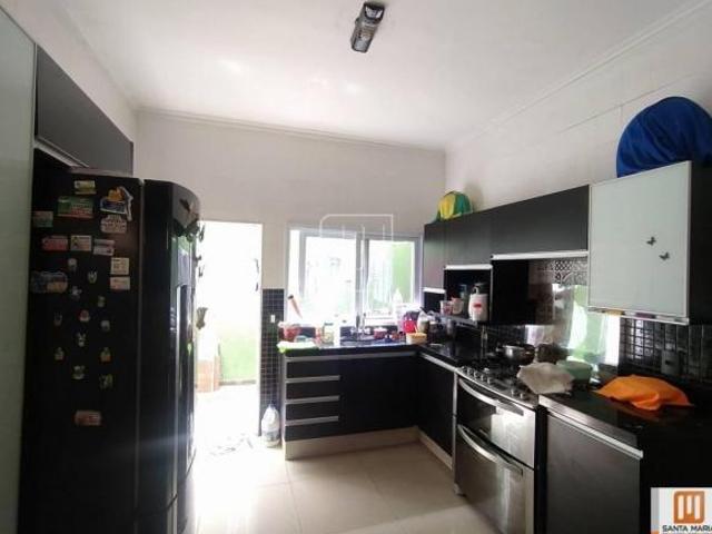 Casa sobrado na rua 3 dormitórios/suite, cozinha planejada