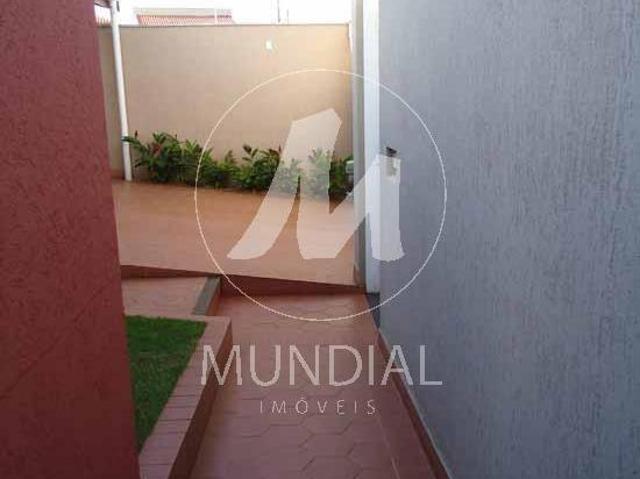 Casa sobrado na rua 3 dormitórios/suite, cozinha planejada