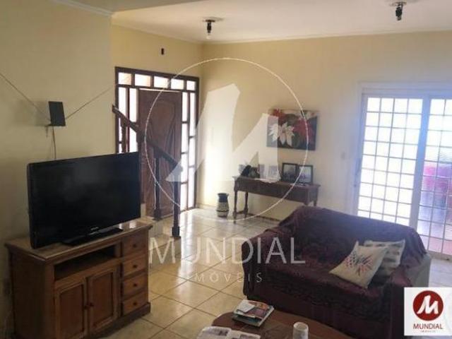 Casa sobrado na rua 3 dormitórios/suite, cozinha planejada