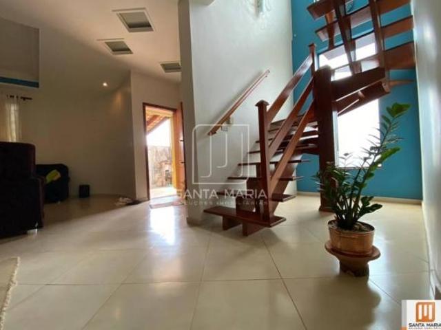 Casa sobrado na rua 3 dormitórios/suite, cozinha planejada