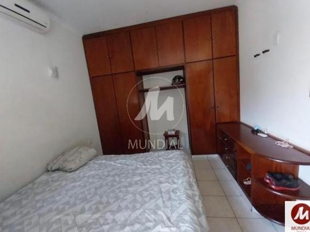 Casa sobrado na rua 4 dormitórios/suite, cozinha planejada