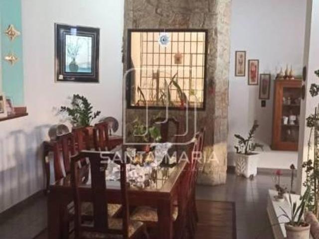 Casa sobrado na rua 4 dormitórios/suite, cozinha planejada