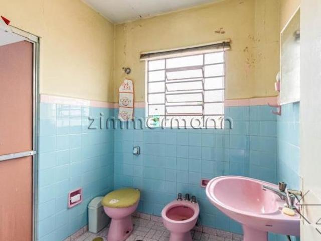 CASA SOBRADO POMPEIA 2 DORMITÓRIOS
