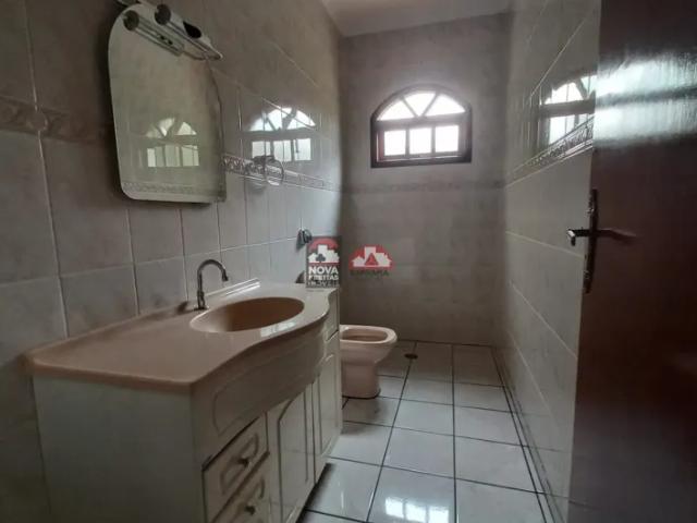 Casa Sobrado Padrão em São José dos Campos