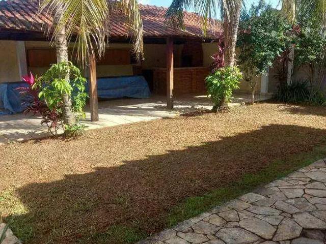 Casa / Sobrado para Venda em Tabapuã/SP Centro 6 Quartos