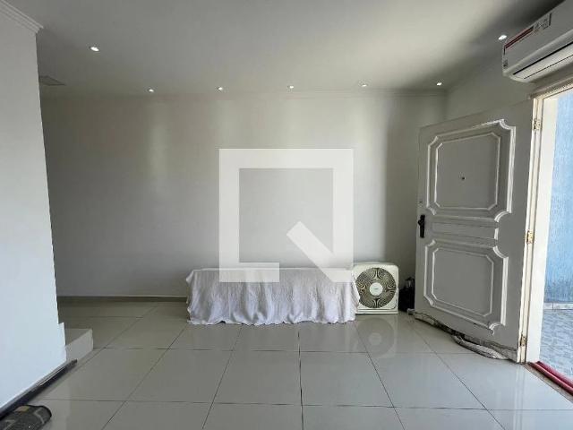 Casa / Sobrado para Venda em Taboão da Serra/SP Cidade Intercap 3 Quartos