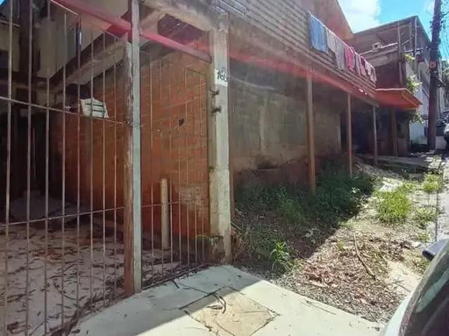 Casa / Sobrado para Venda em Taboão da Serra/SP Jardim Henriqueta 6 Quartos