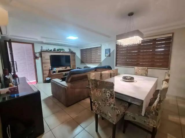 Casa / Sobrado para Venda em Taboão da Serra/SP Jardim Record 4 Quartos