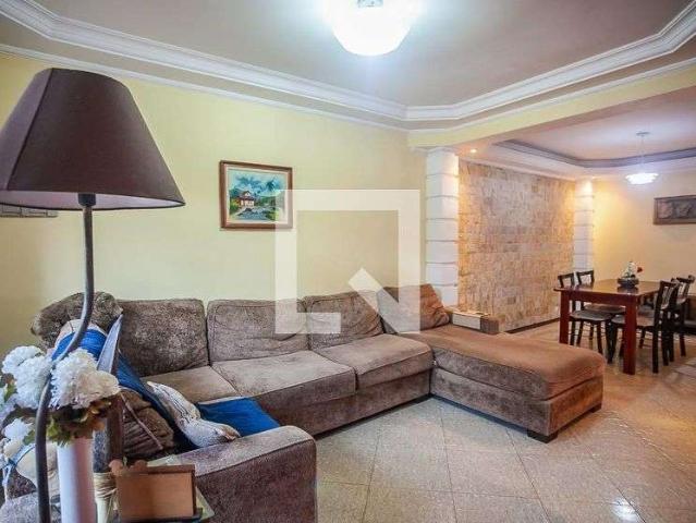 Casa / Sobrado para Venda em Taboão da Serra/SP Parque Marabá 3 Quartos