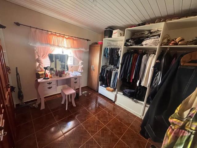 Casa / Sobrado para Venda em Tapiratiba/SP Centro 4 Quartos