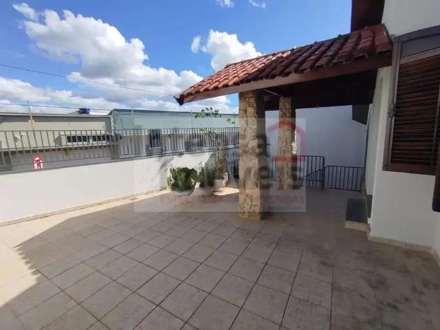 Casa / Sobrado para Venda em Taubaté/SP Centro 3 Quartos
