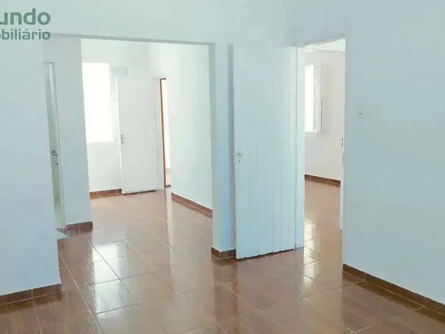 Casa / Sobrado para Venda em Taubaté/SP Centro 4 Quartos