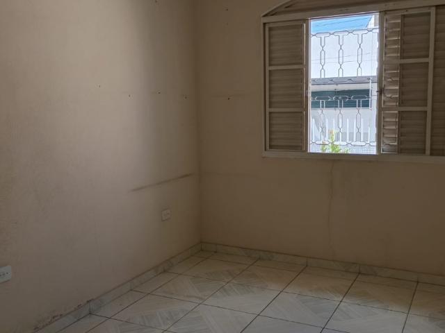 Casa / Sobrado para Venda em Taubaté/SP Centro 4 Quartos