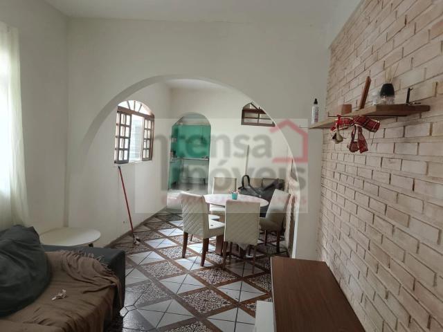 Casa / Sobrado para Venda em Taubaté/SP Parque São Jorge 3 Quartos