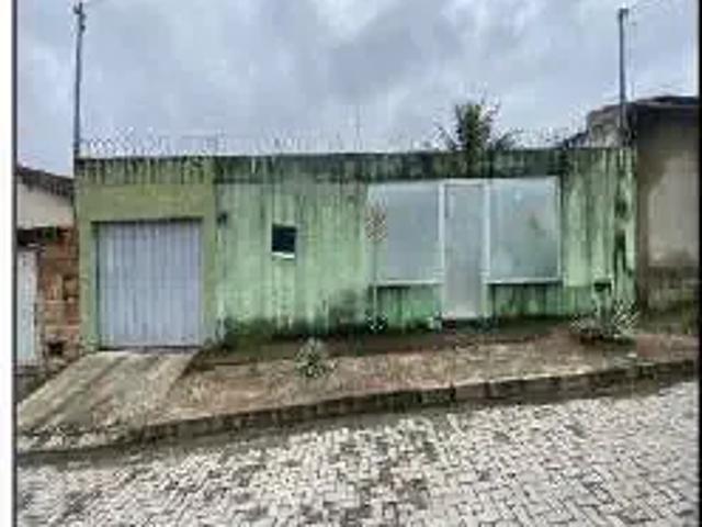 Casa / Sobrado para Venda em Teixeira de Freitas/BA Universitário 3 Quartos
