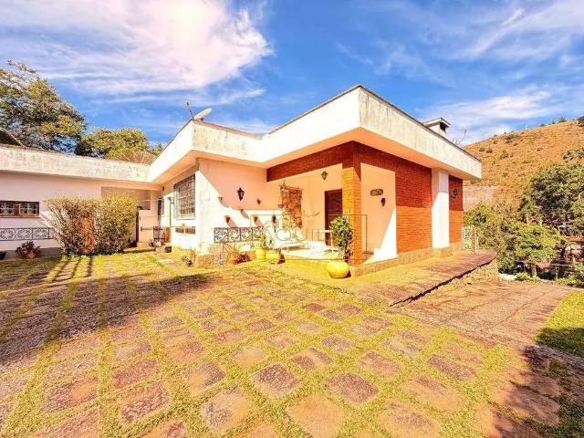 Casa / Sobrado para Venda em Teresópolis/RJ Albuquerque 3 Quartos