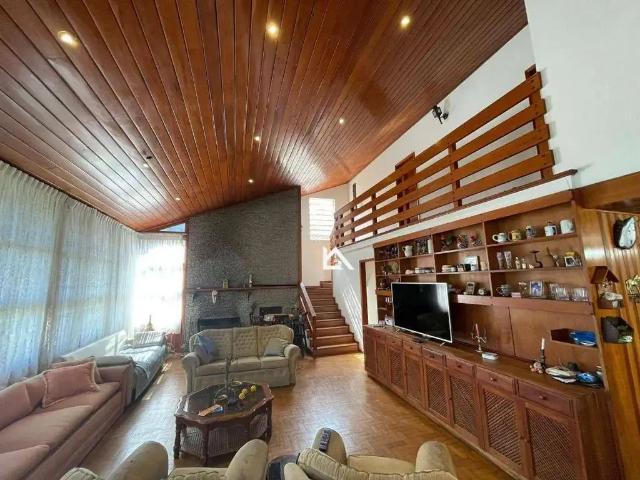 Casa / Sobrado para Venda em Teresópolis/RJ Albuquerque 3 Quartos