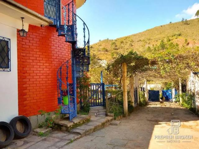 Casa / Sobrado para Venda em Teresópolis/RJ Albuquerque 3 Quartos