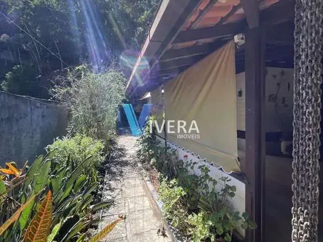 Casa / Sobrado para Venda em Teresópolis/RJ Albuquerque 4 Quartos