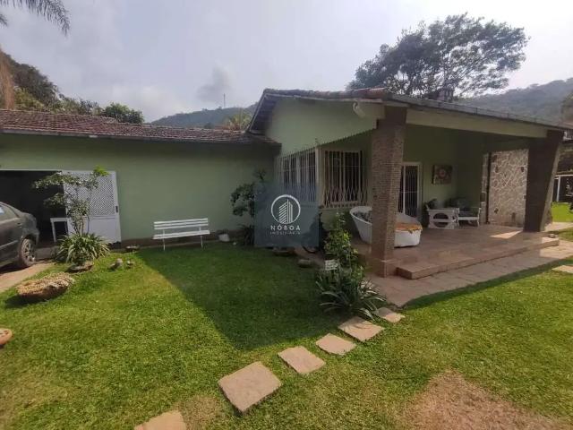 Casa / Sobrado para Venda em Teresópolis/RJ Albuquerque 4 Quartos